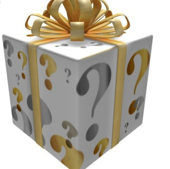 Customized box you build yourself with any itmes you want - Picture 7 of 8